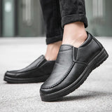 Men Loafers Light Leather Casual Shoes 2021 Autumn Male Outdoor Walking Shoes Comfortable Mens Sneakers Soft Loafers Men's Shoes