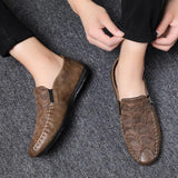 Autumn Winter Men Casual Fashion British Warm Loafers Soft Moccasins Slip On High Quality Leather Shoes Men Flats Driving Shoes