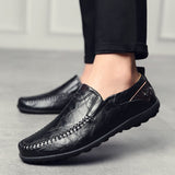 Italian Men Casual Shoes Summer Genuine Leather Men Loafers Moccasins Slip on Men's Flats Breathable Male Driving Shoes Zapatos