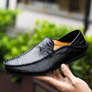 Genuine Leather Men Casual Shoes 2023 Luxury Brand Men Loafers Moccasins Light Breathable Slip on Boat Shoes Zapatos Hombre