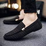 2023 Fashion Breathable Canvas Men Shoes Men Casual Loafers Sneakers Soft Comfortable Slip on Driving Flats Solid Leisure Shoes