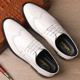 British Style Men Carved Block Dress Shoes Patent Leather Shoes Fashion Casual Business Shoes New Shiny Formal Men Lace-Up Shoes