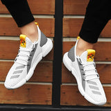 2023 New Men's Lightweight Running Shoes Summer Ultra-light Breathable Sneakers Zapatos De Mujer Walking Shoes Boys Sneakers