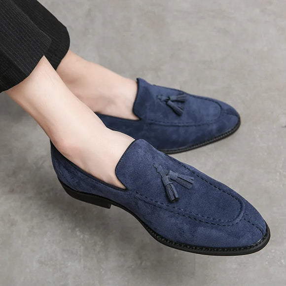 2023 Brand Men Loafers Suede Leather Shoes Vintage Slip-on Classic Casual Men Driving Wedding Male Tassel pointed Dress Shoes