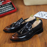 HKDQ Hot Selling Tassels Slip-on Leather Shoes Men Fashion Pointed Breathable Men's Loafers Comfortable Non-Slip Dress Shoes Men