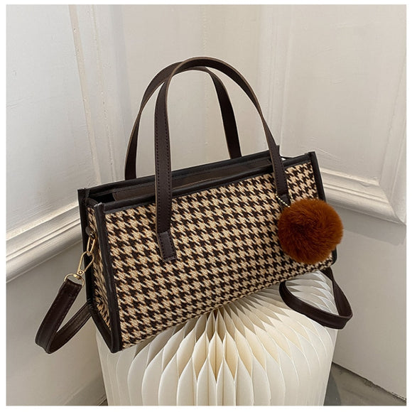 Autumn and Winter Women's Bag Personality Fashion Retro Plaid Handbag Simple Leisure One-shoulder Bag