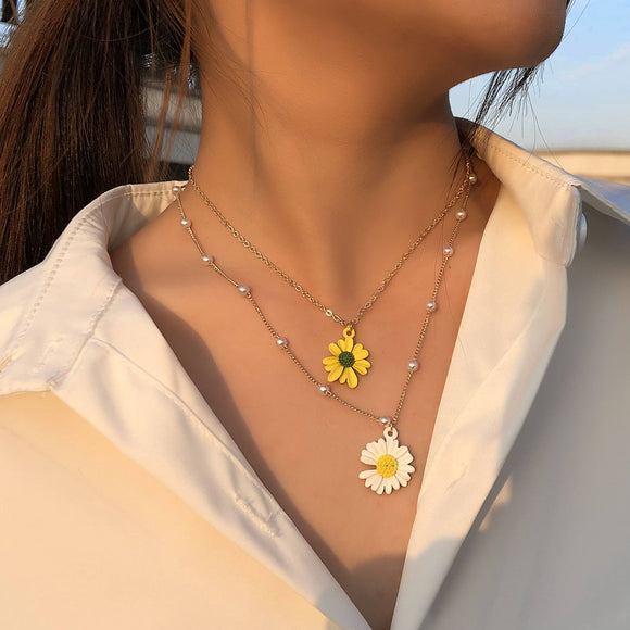 Fashion Layered Pearl Flower Pendant Necklace Female Small Daisy Pearl Chain Collar Necklace 2021 Bohemian Vintage Jewelry Gift
