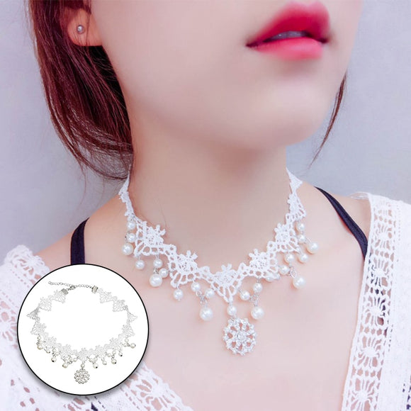 Creative Women'S White Lace Gem Pendant Necklace New Bride Simple Luxury Original Necklace