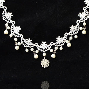 Creative Women'S White Lace Gem Pendant Necklace New Bride Simple Luxury Original Necklace