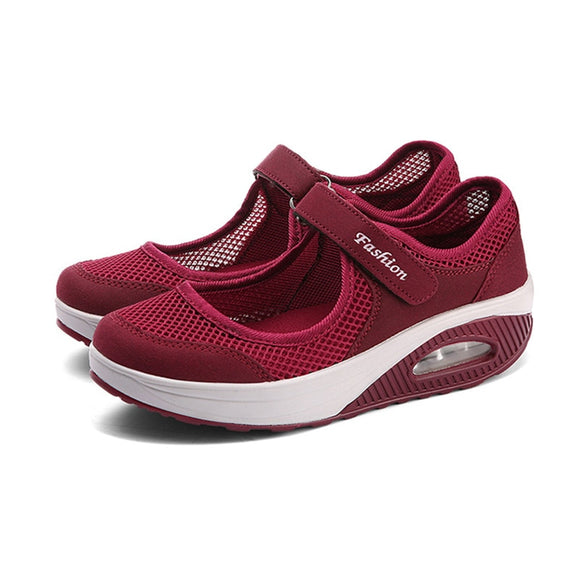 Sneakers Female Flat Soft Comfortable Fashion Lightweight Pumps Shoes Joker Slip-on Super Light Casual Vulcanize Shoes Woman Red