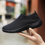 2021 Women Walking Shoes Woman Lightweight Loafers Tennis Casual Ladies Fashion Slip on Sock Vulcanized Shoes Plus Size